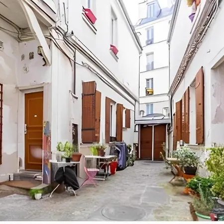 Very Cosy Flat Center Of Montmartre Apartment Paris